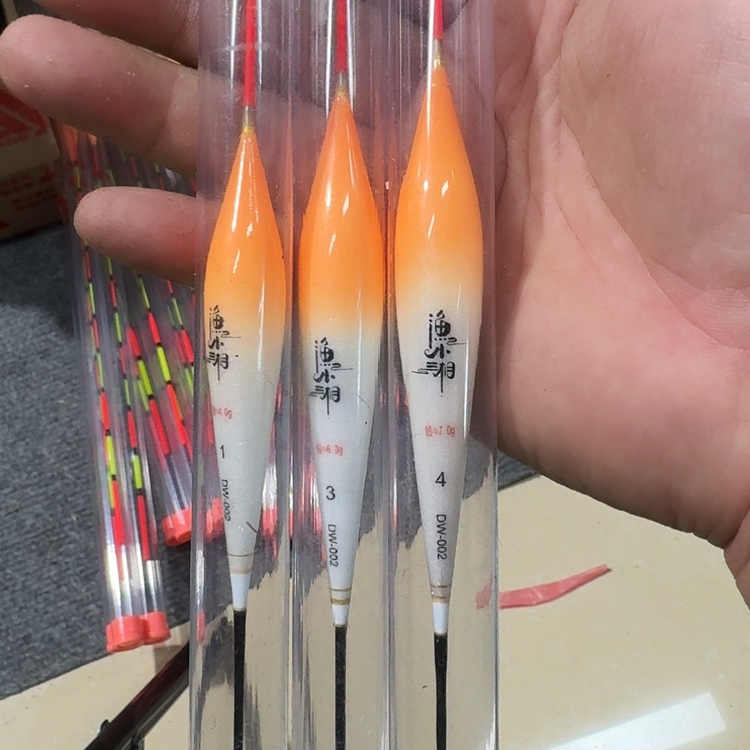 白橘色大物漂4-7-6克三支