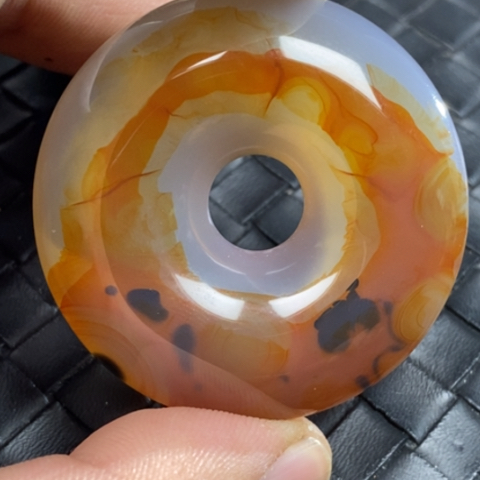 小***K玛瑙/玉髓未镶嵌颈饰