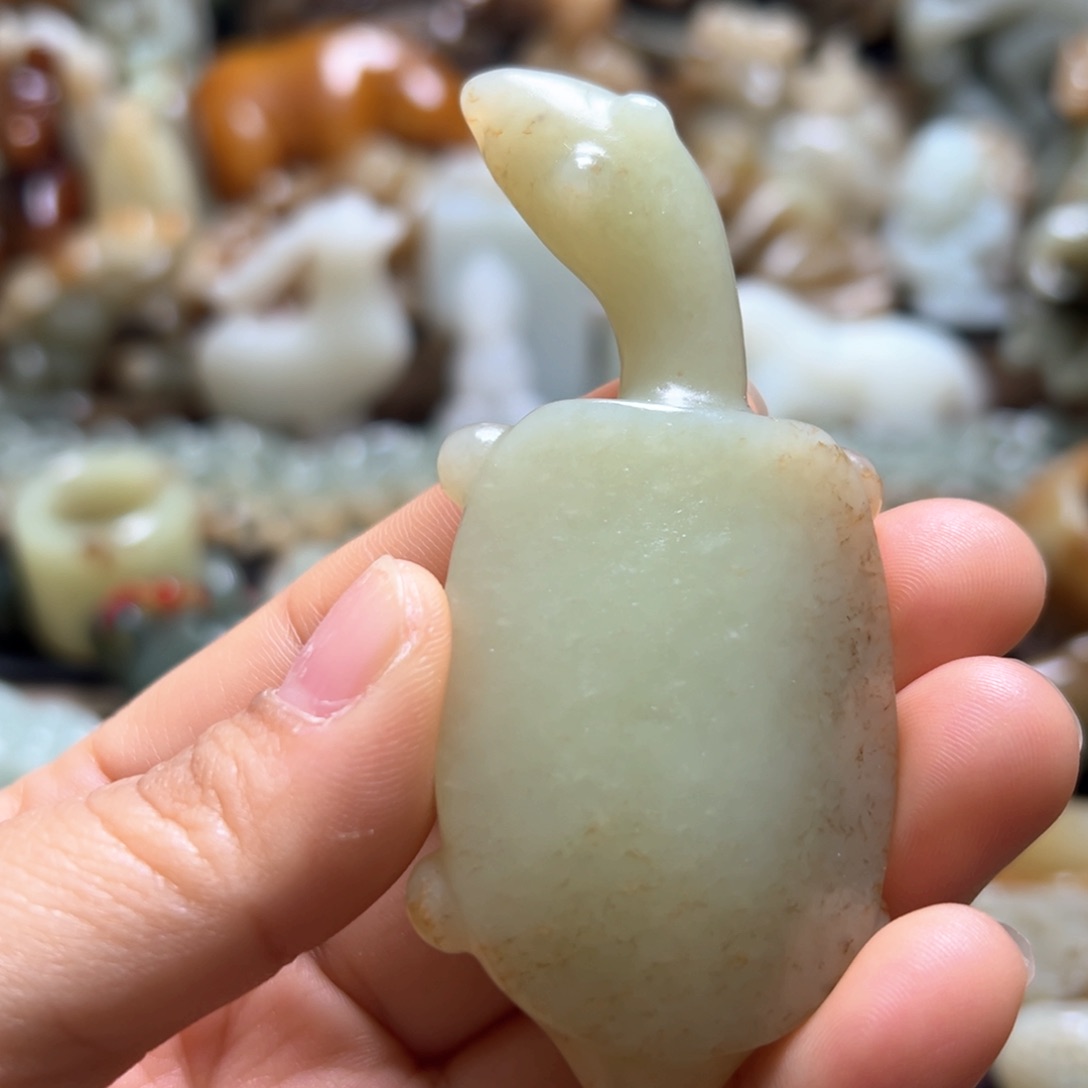 和田玉（糖玉）颈饰未镶嵌