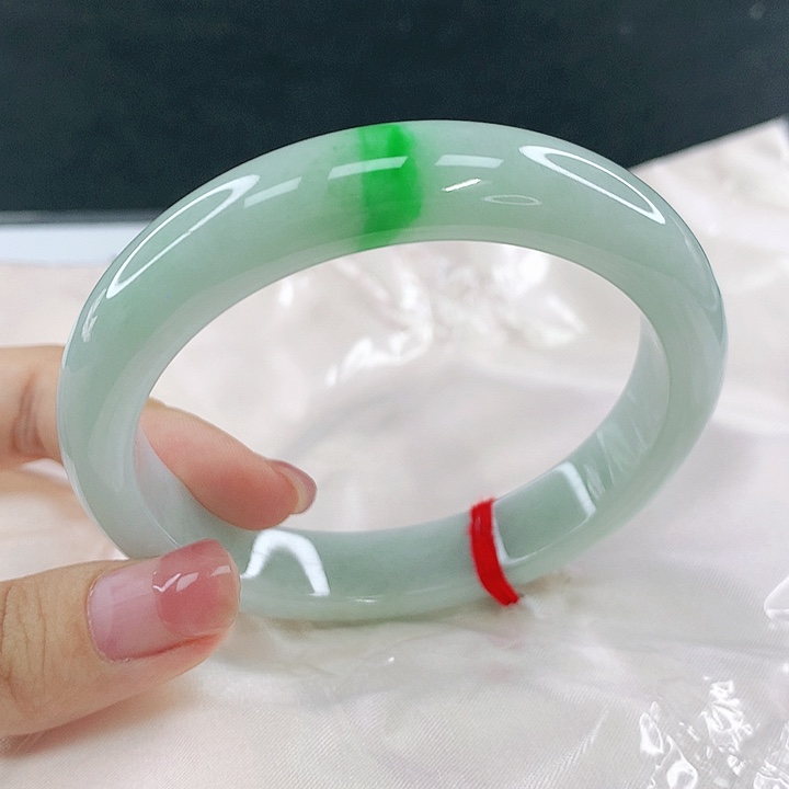 翡翠未镶嵌手镯圈60.5，13035