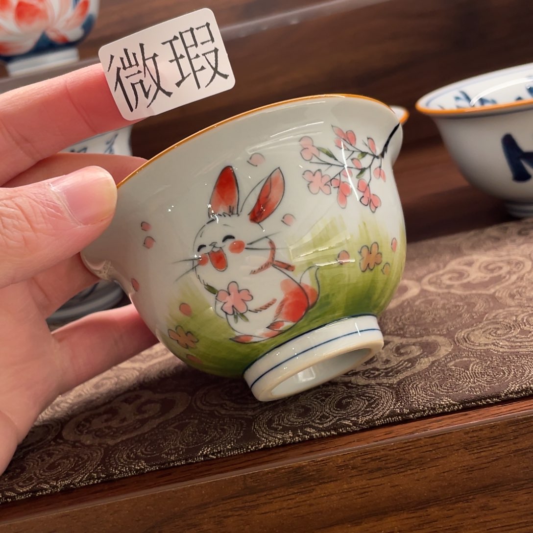 釉下手绘茶具微瑕