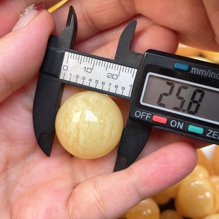 未镶嵌蜜蜡裸石大**?蜜蜡圆珠