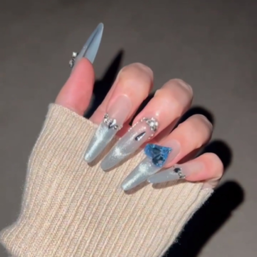 蓝色爆闪法式猫眼大钻纯手工穿戴甲仙气清冷长款美甲超纯欲