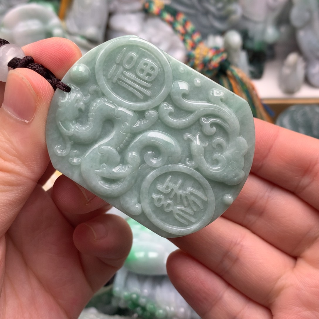 吊坠(不含链)未镶嵌翡翠