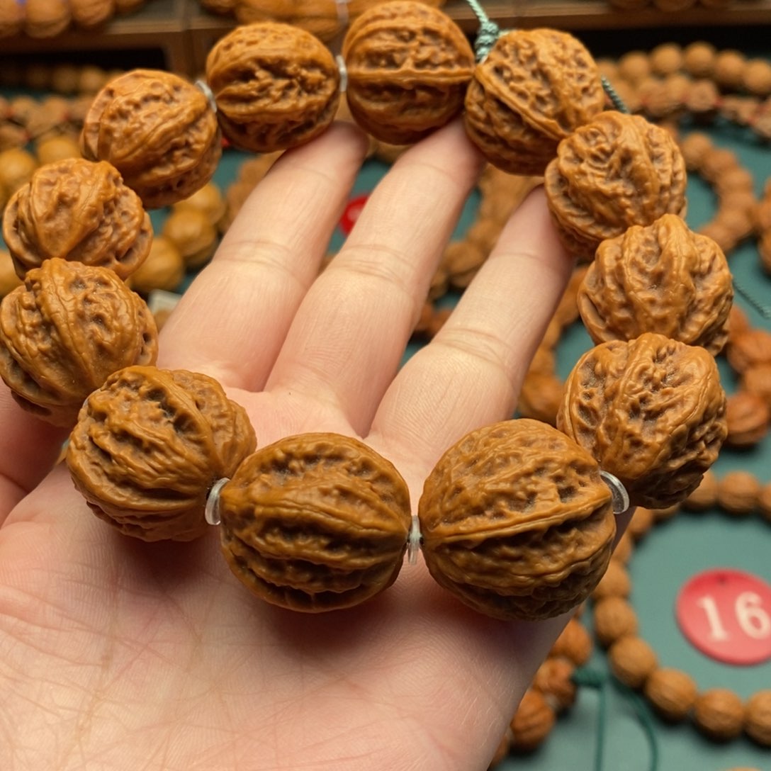 文玩核桃手串23尺寸元宝八棱