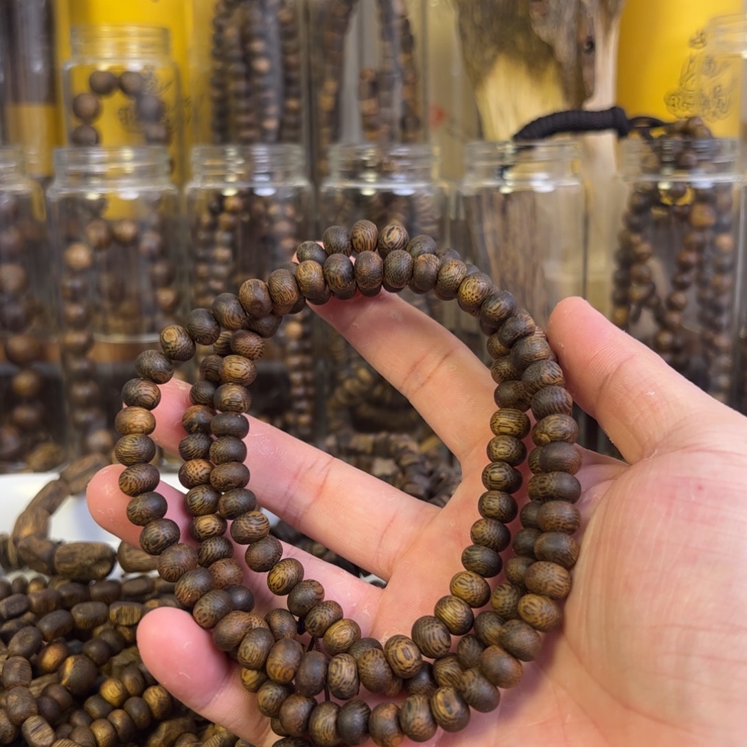 欢***末手串沉香张勺子手串