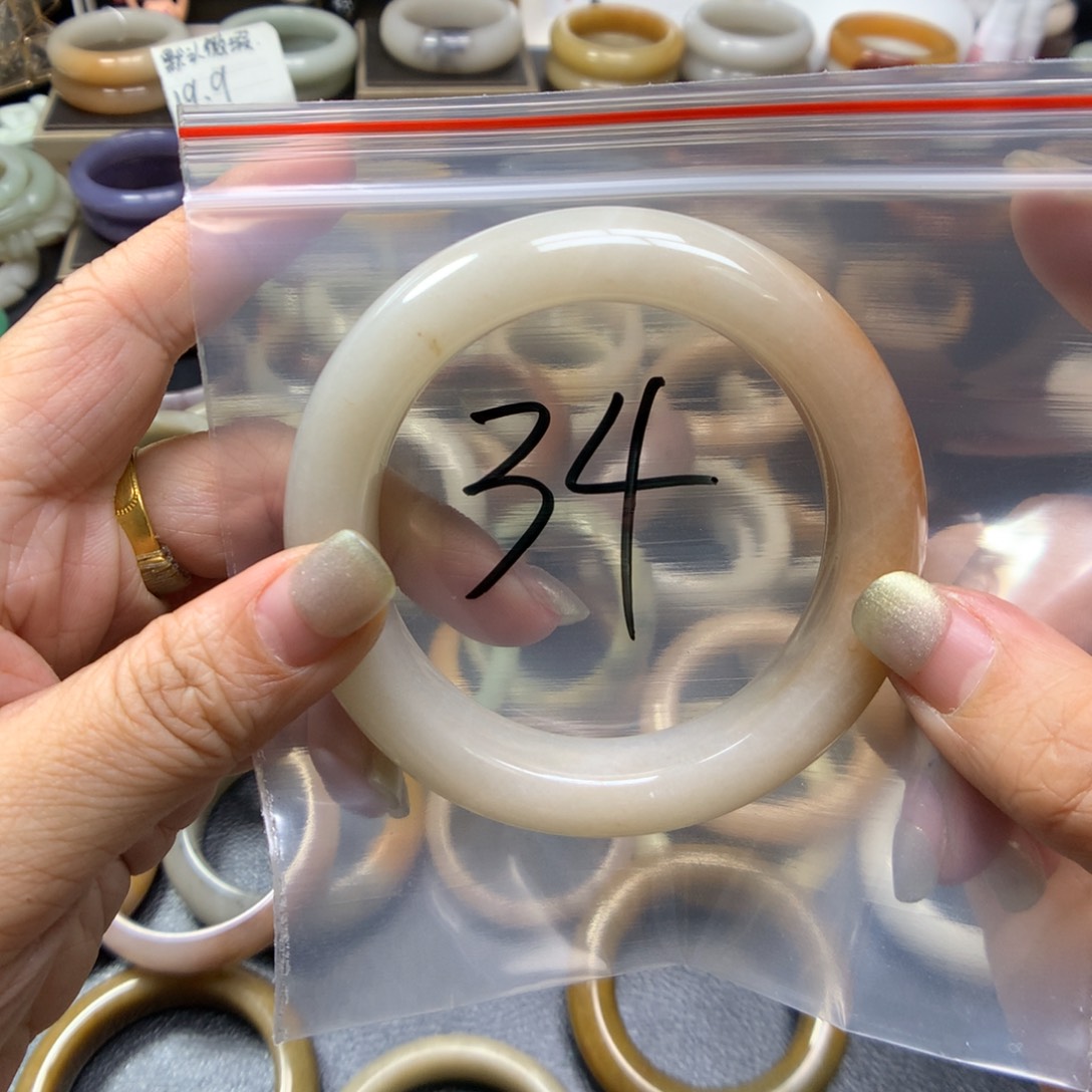 石英质玉手镯未镶嵌o*k