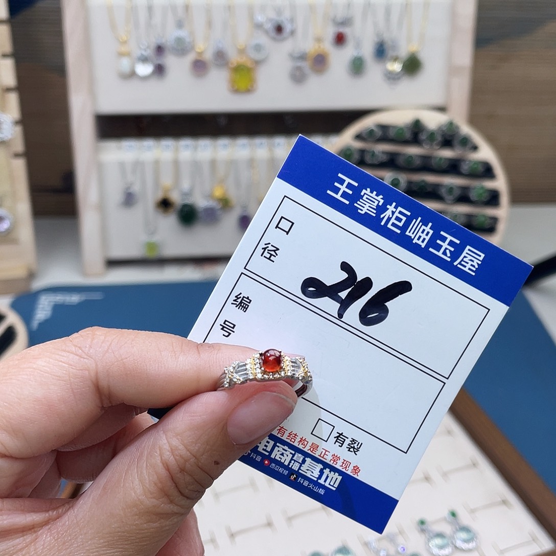 老***红石榴石颈饰银S925镶嵌