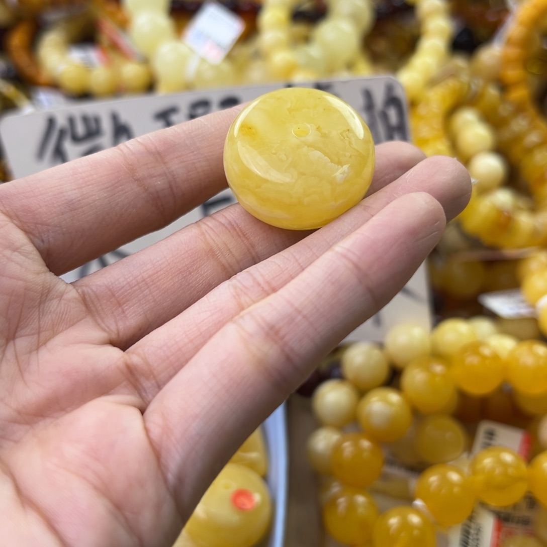 琥珀珠宝奇石未镶嵌