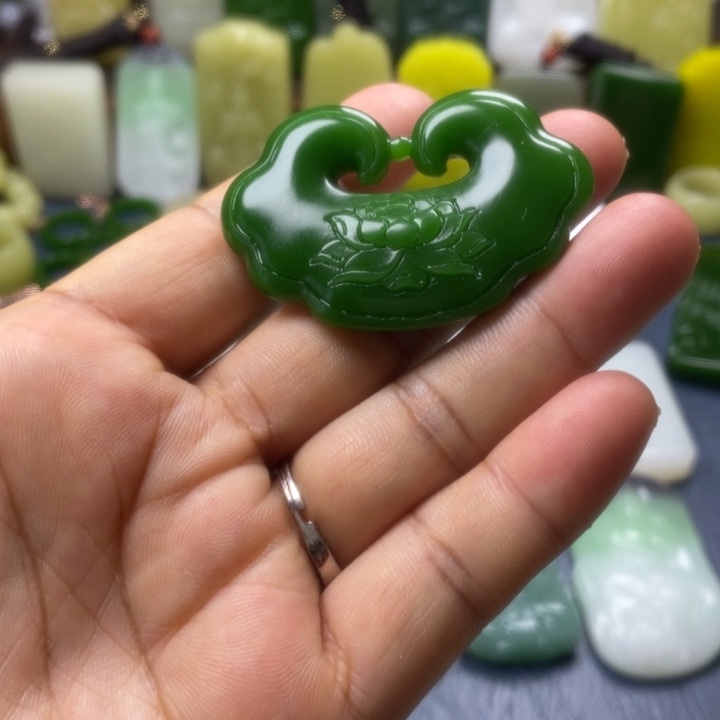 吊坠(不含链)未镶嵌和田玉