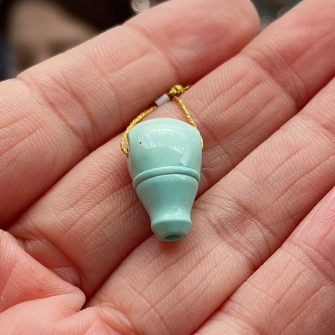 绿松石颈饰未镶嵌