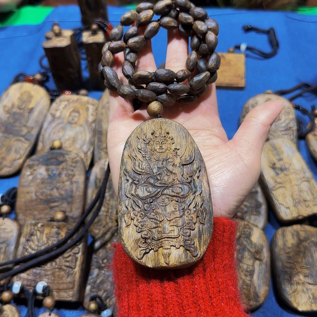 平***生沉香沉香碎屑海南沉香奇楠沉水瘤疤文殊菩萨一套64