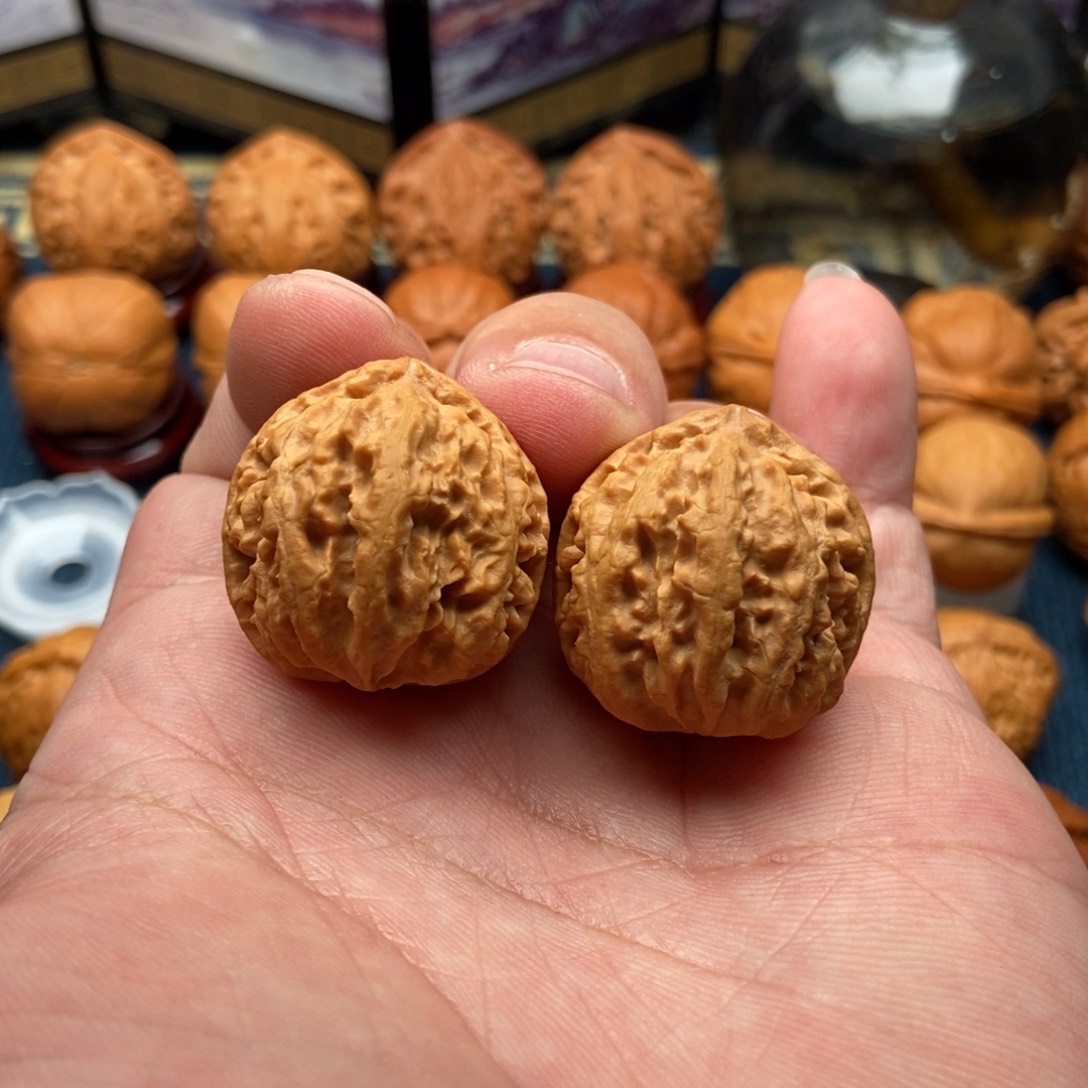 文玩核桃把件京八棱