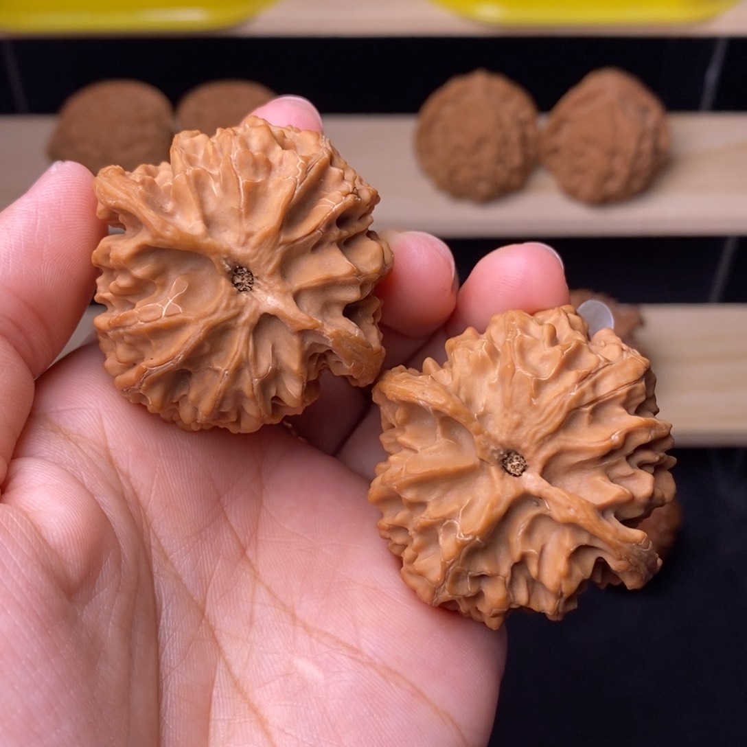 文玩核桃把件43苹果园