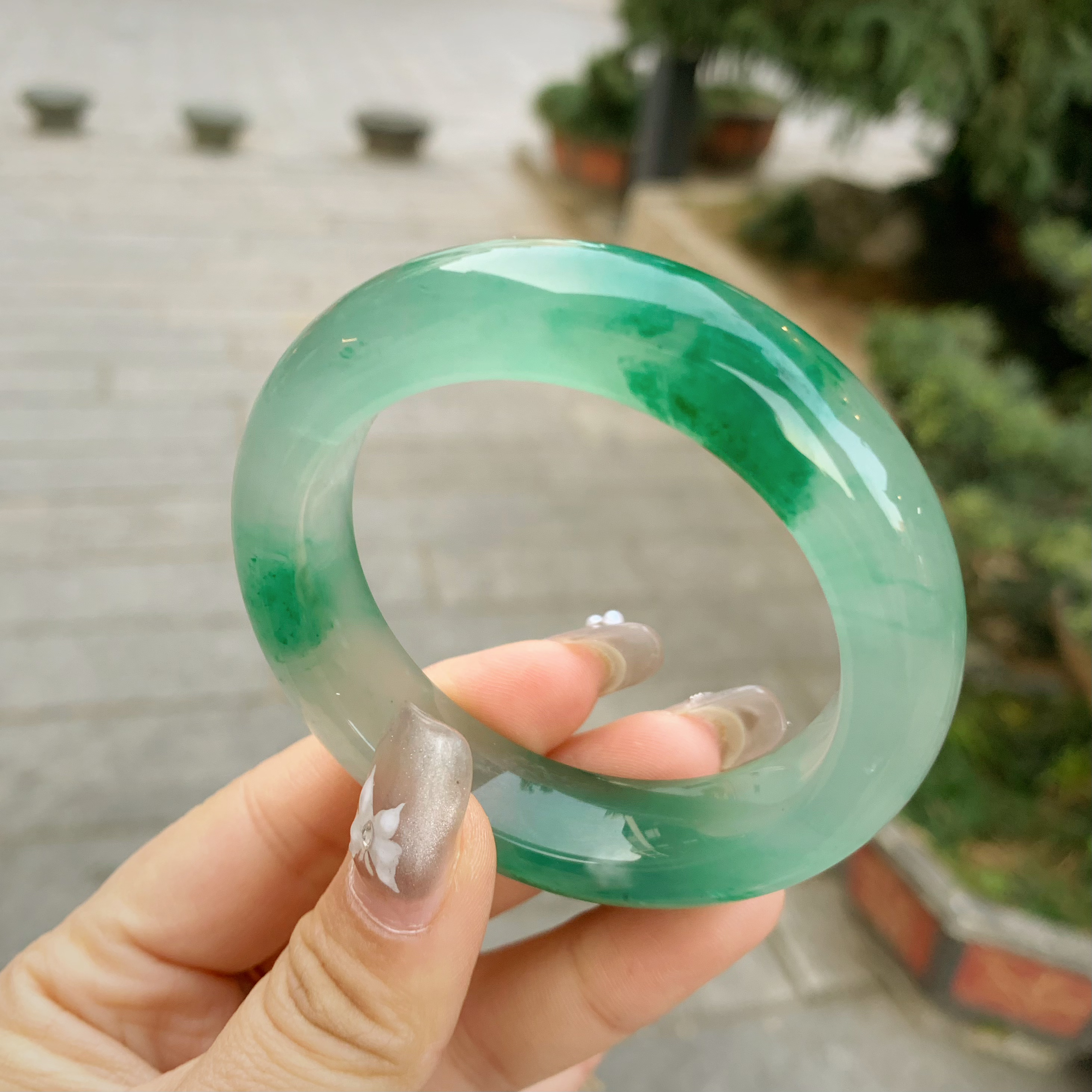 52/14/10高冰绿阳绿飘花非洲翠独龙玉手镯冰透绿色宽边