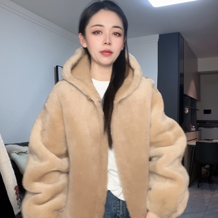 绵羊皮美丽奴皮毛一体M120斤左右