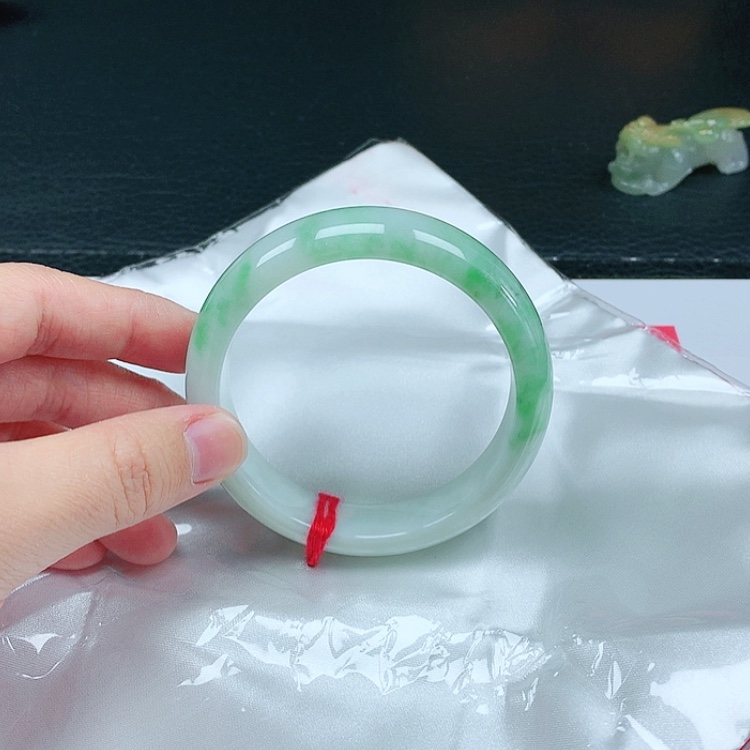 【闪购商品】翡翠手镯未镶嵌天然翡翠手镯