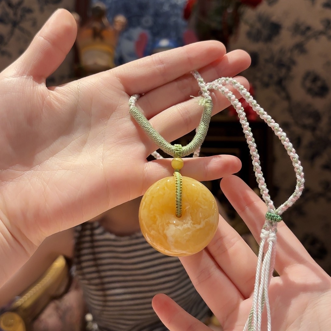 未镶嵌颈饰蜜蜡颈饰