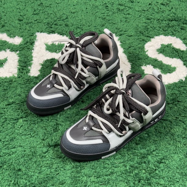 99新 LouisVuitton/路易威登 SKATE男鞋黑色中古面包鞋充新43码