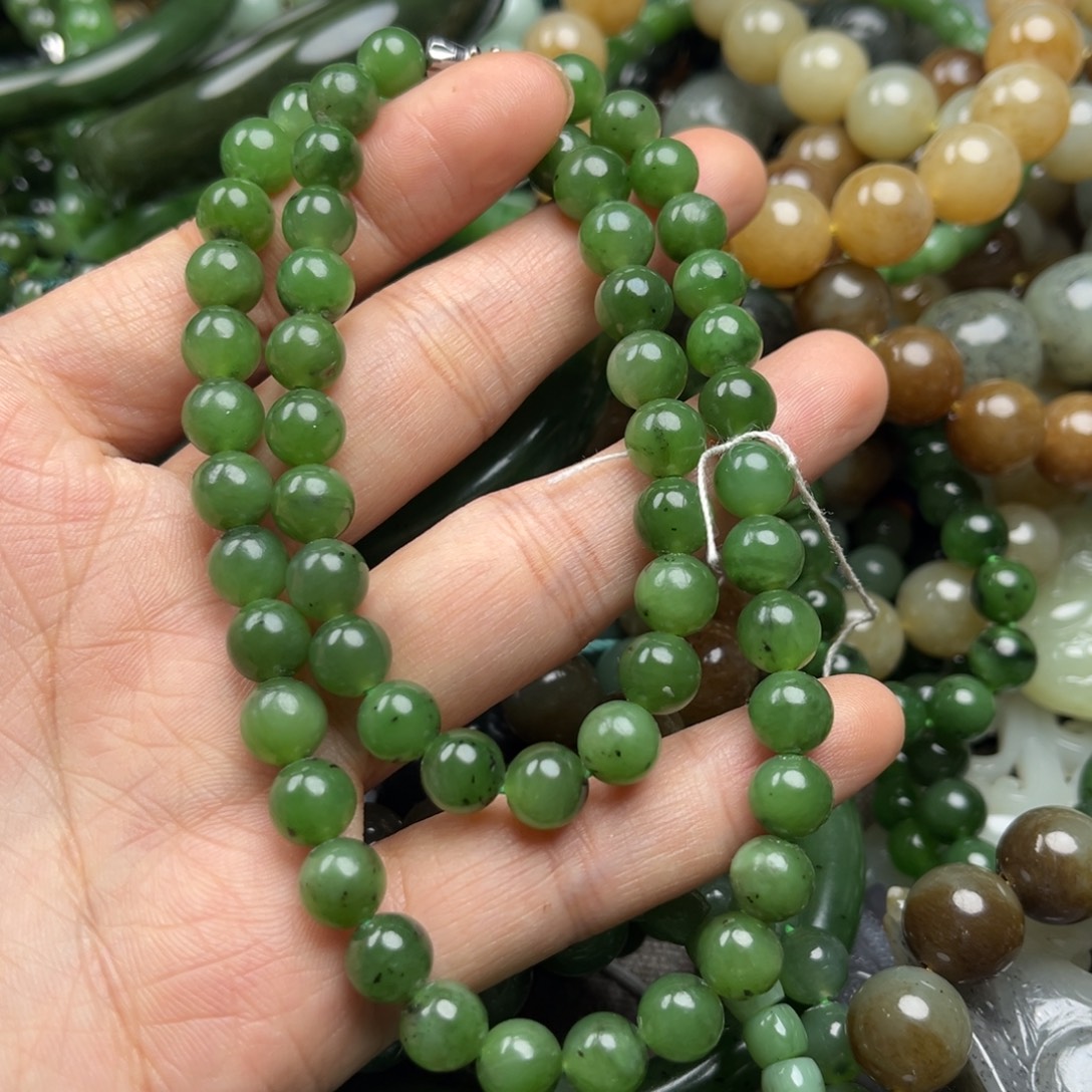 和田玉（碧玉）未镶嵌颈饰