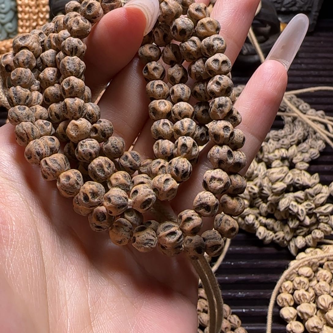 T***d柏香籽/百香籽吊坠