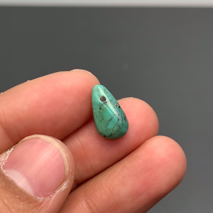 绿松石颈饰未镶嵌