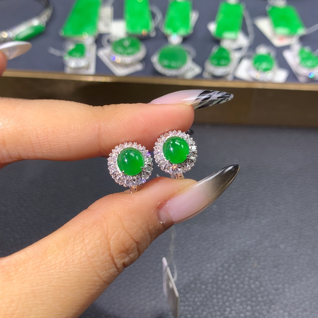 翡翠耳饰18K金镶嵌翡翠