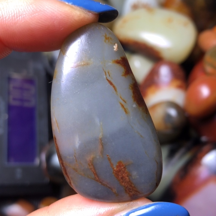 和田玉未镶嵌珠宝奇石