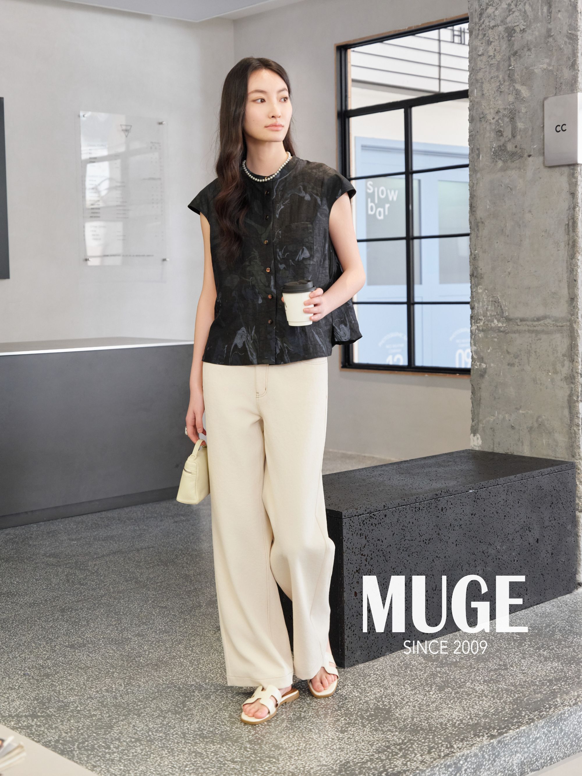 慕歌MUGE/ 桑蚕丝免烫马夹短款宽松型薄款印花文艺无袖 522069