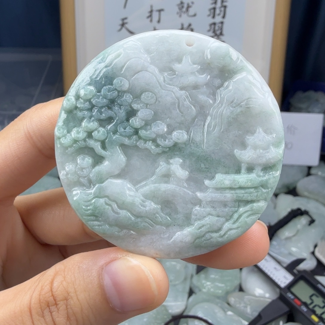 颈饰未镶嵌翡翠翡翠