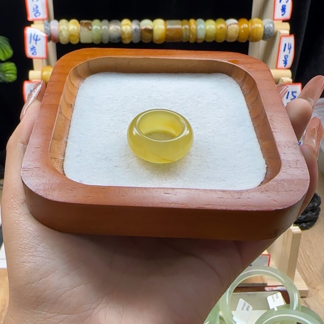 蛇纹石玉内径15.8合金乡**味