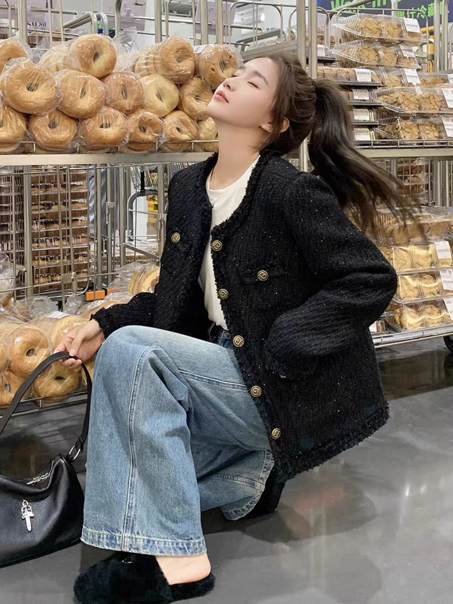 2025年新春款时尚气质名媛百搭小香风外套女