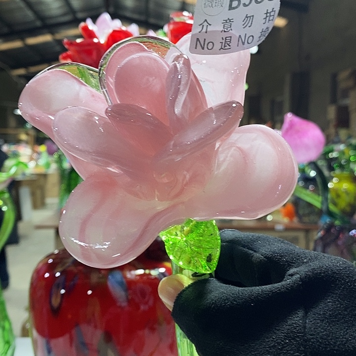 用***0玫瑰花高20厘米宽10厘米