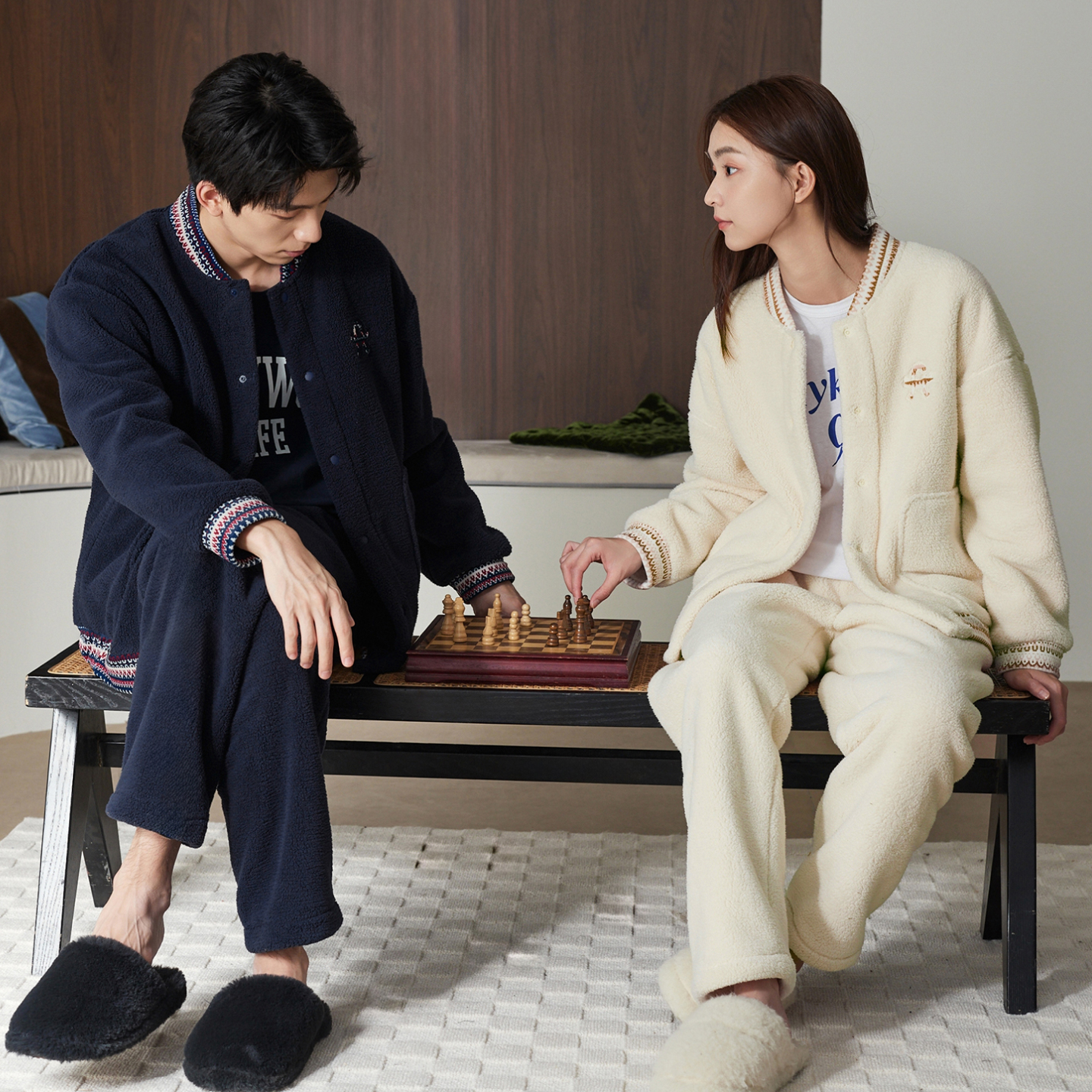 芬腾睡衣情侣新款秋冬女款加绒加厚珊瑚绒开衫套装男士大码家居服
