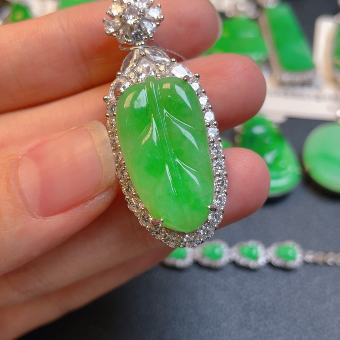 翡翠银S925镶嵌吊坠(不含链)