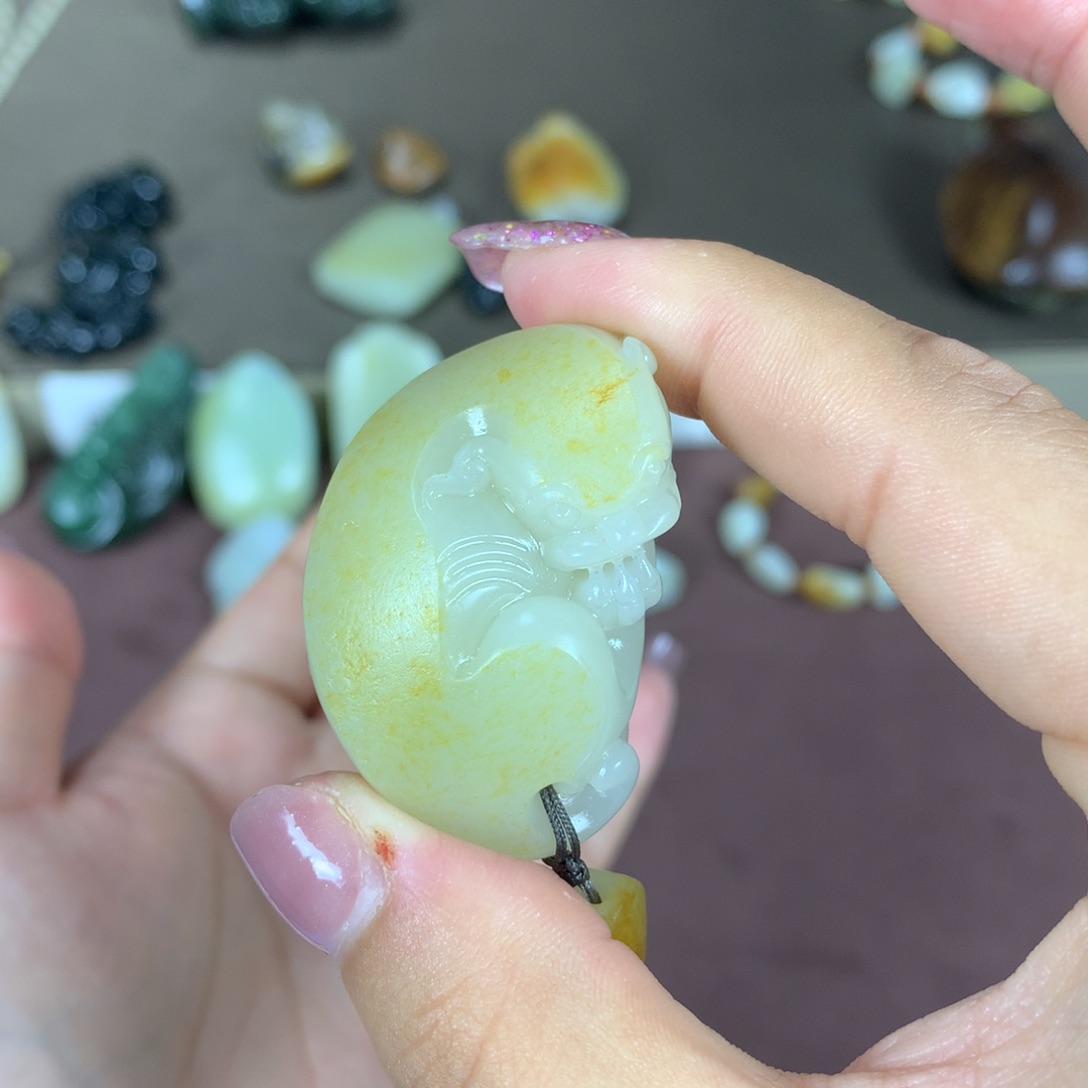 和田玉吊坠(不含链)未镶嵌九*三