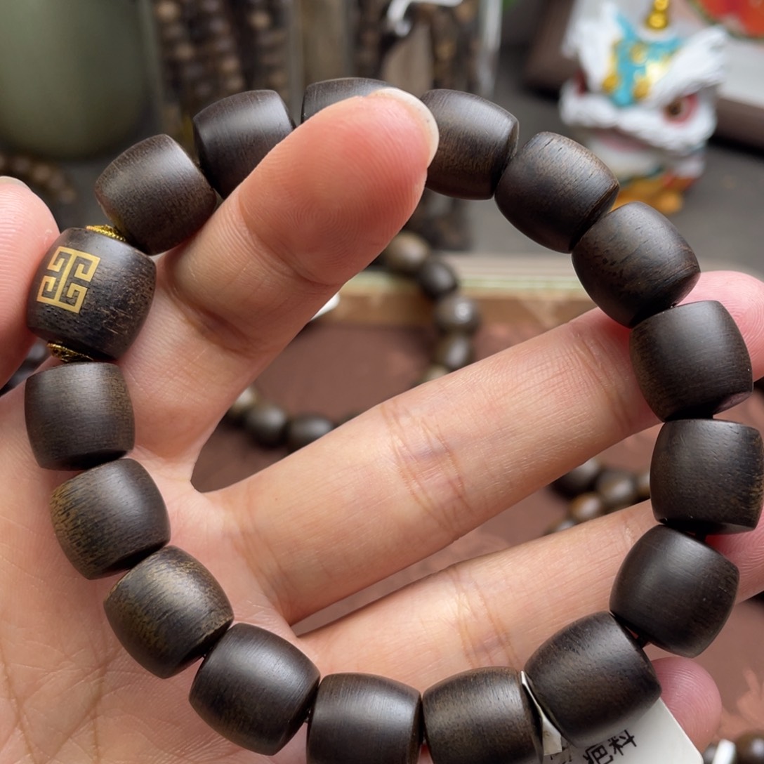 沉香手串越南芽庄白棋雷击瘤疤