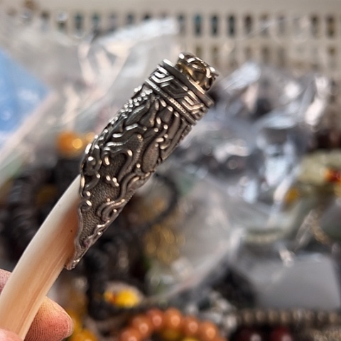 吊坠滴血莲花菩提