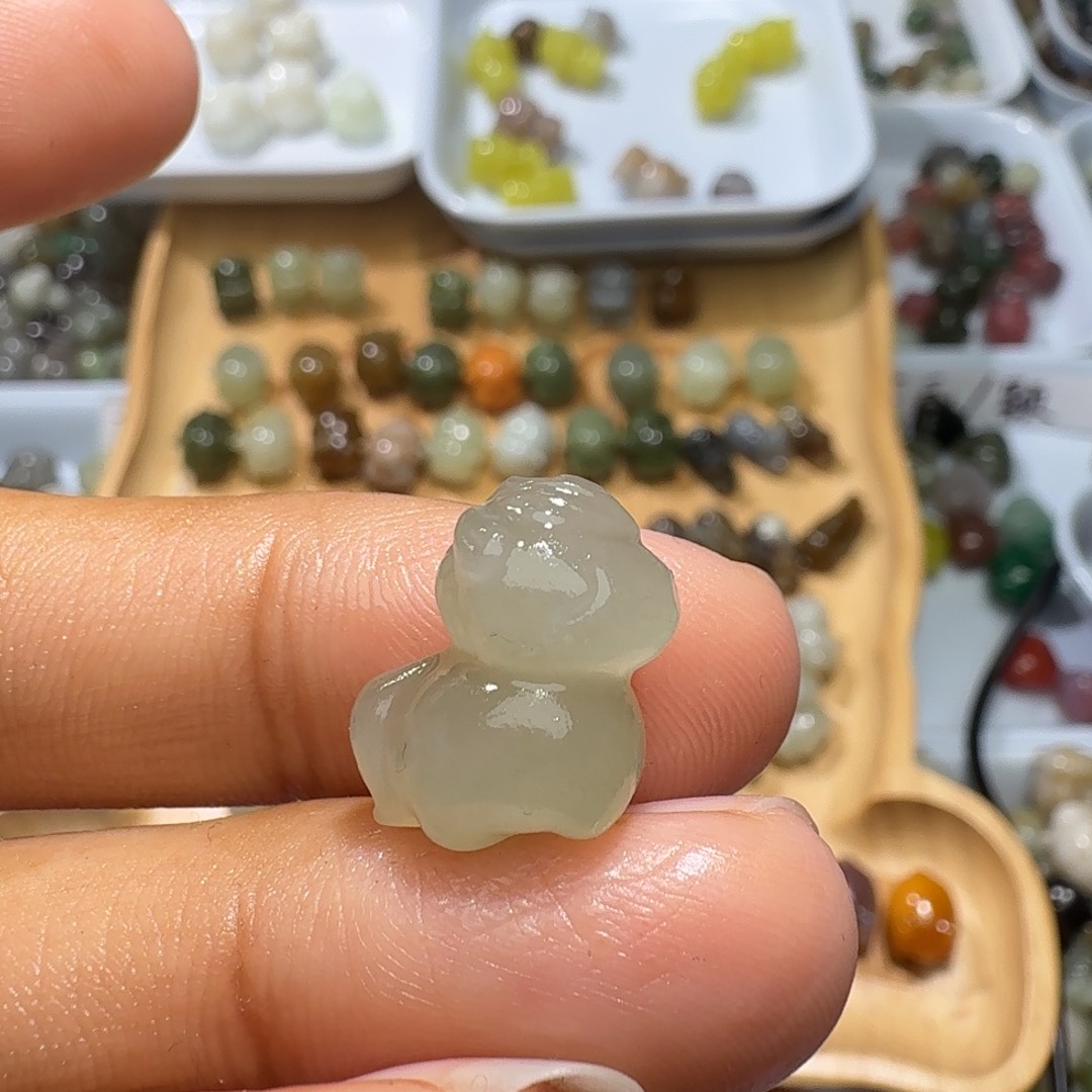 也***许和田玉未镶嵌珠宝奇石