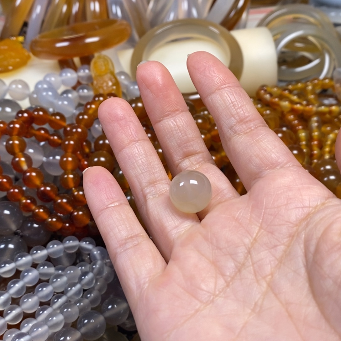 随***流玛瑙/玉髓未镶嵌玛瑙珠子