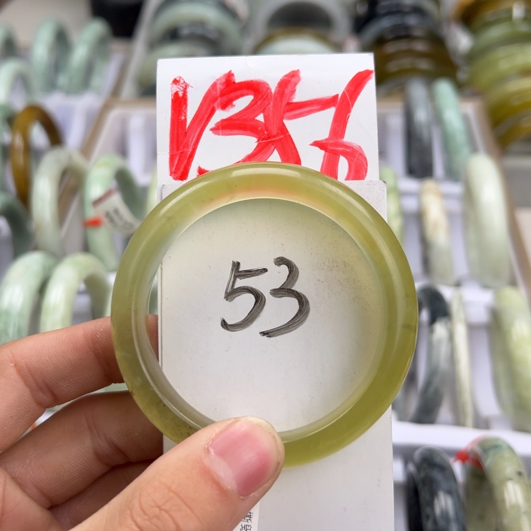 岫玉手镯未镶嵌天然岫玉