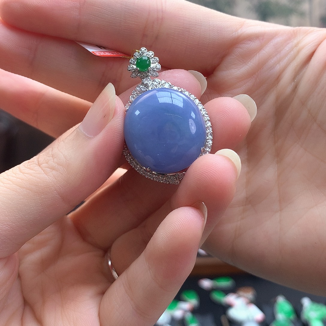 翡翠18K金镶嵌项链