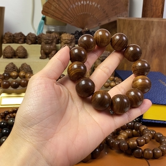 老山檀香黑肉沉水2.0手串