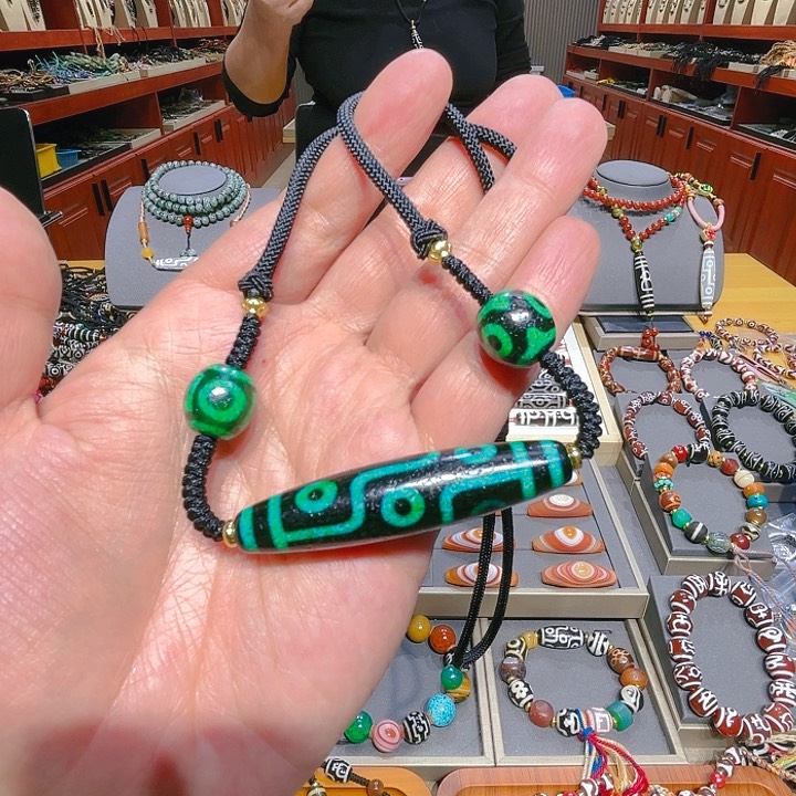 未镶嵌玛瑙/玉髓珠宝奇石