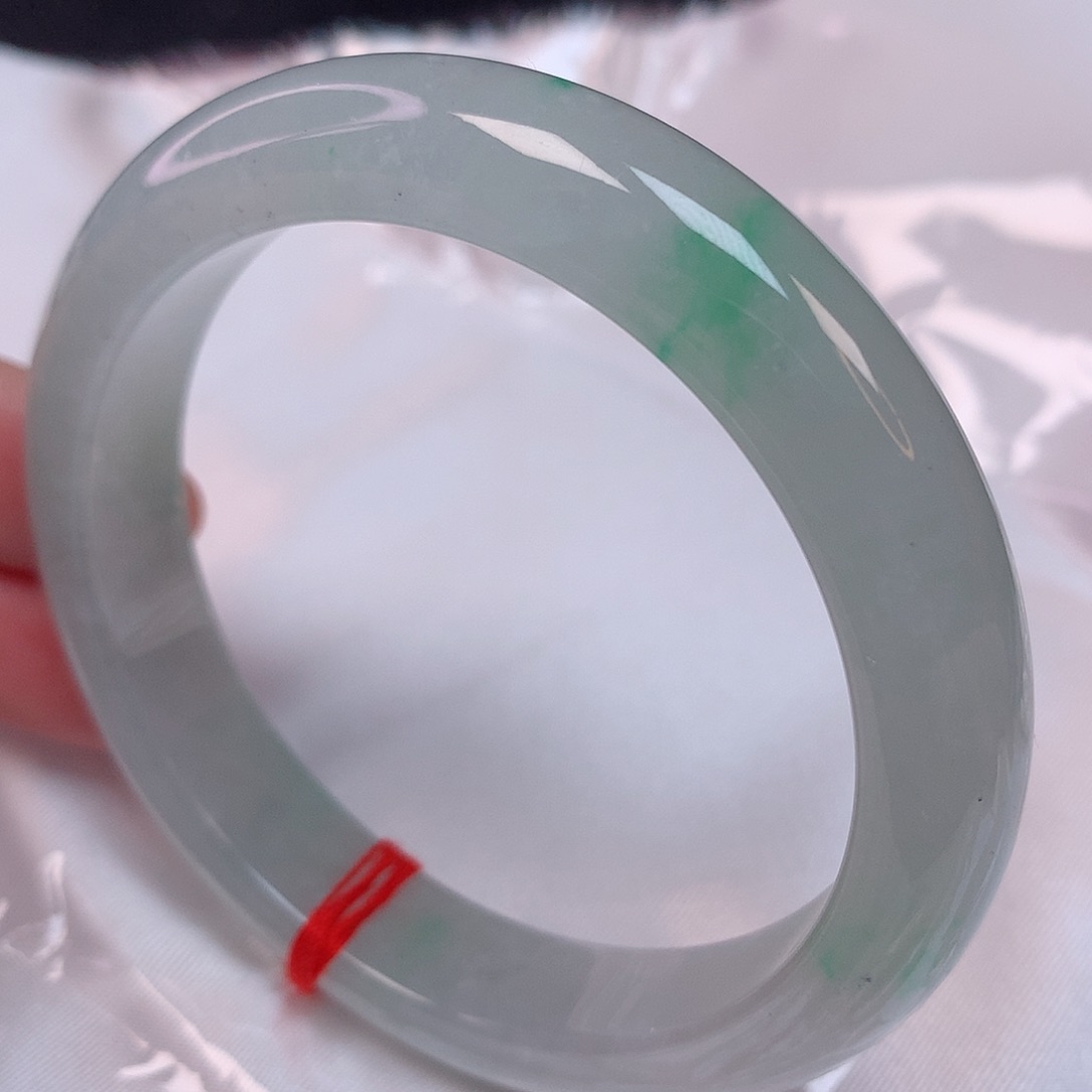 翡翠手镯未镶嵌56+ 翡翠手镯