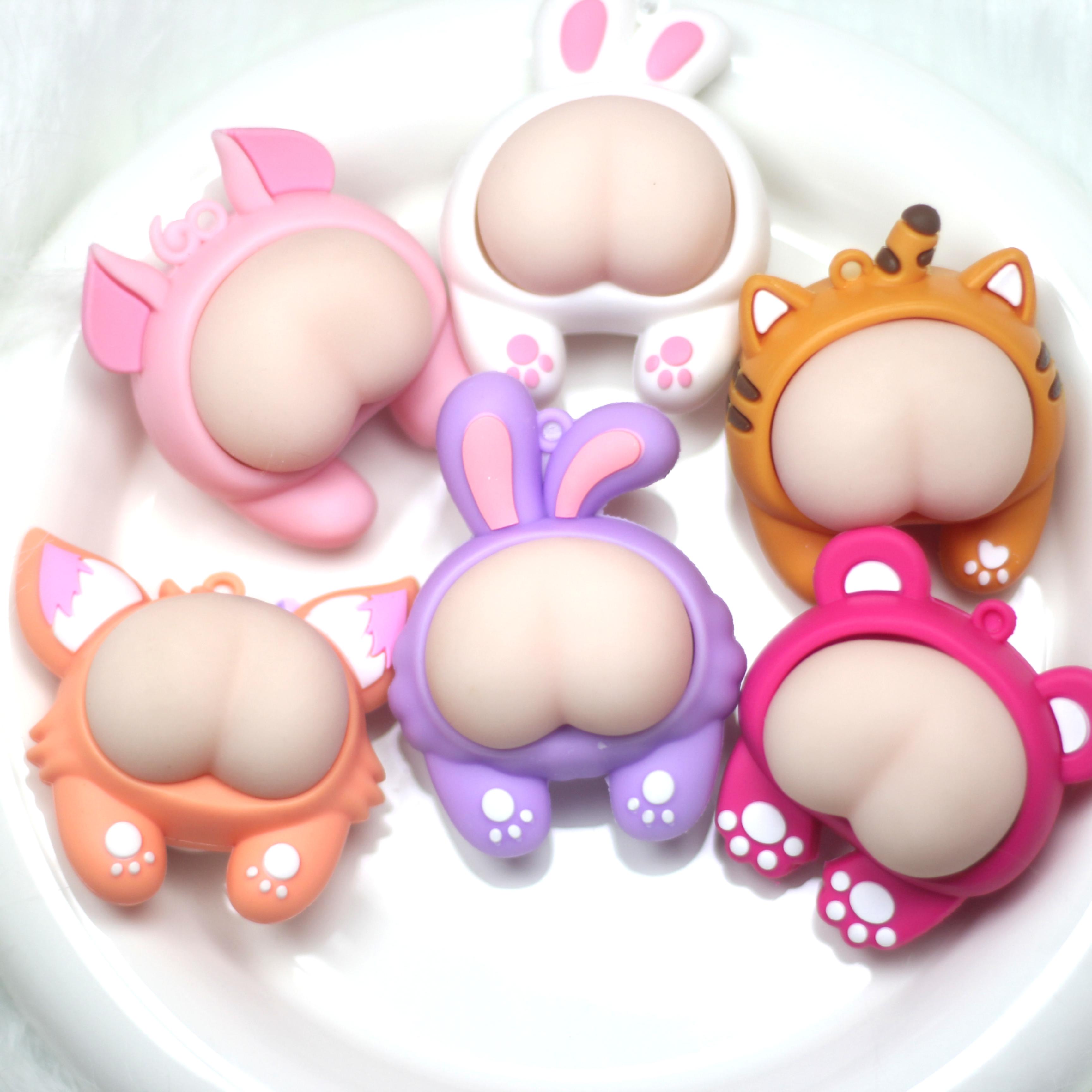 (九宫格+对对碰)可爱创意卡通公仔解压屁屁