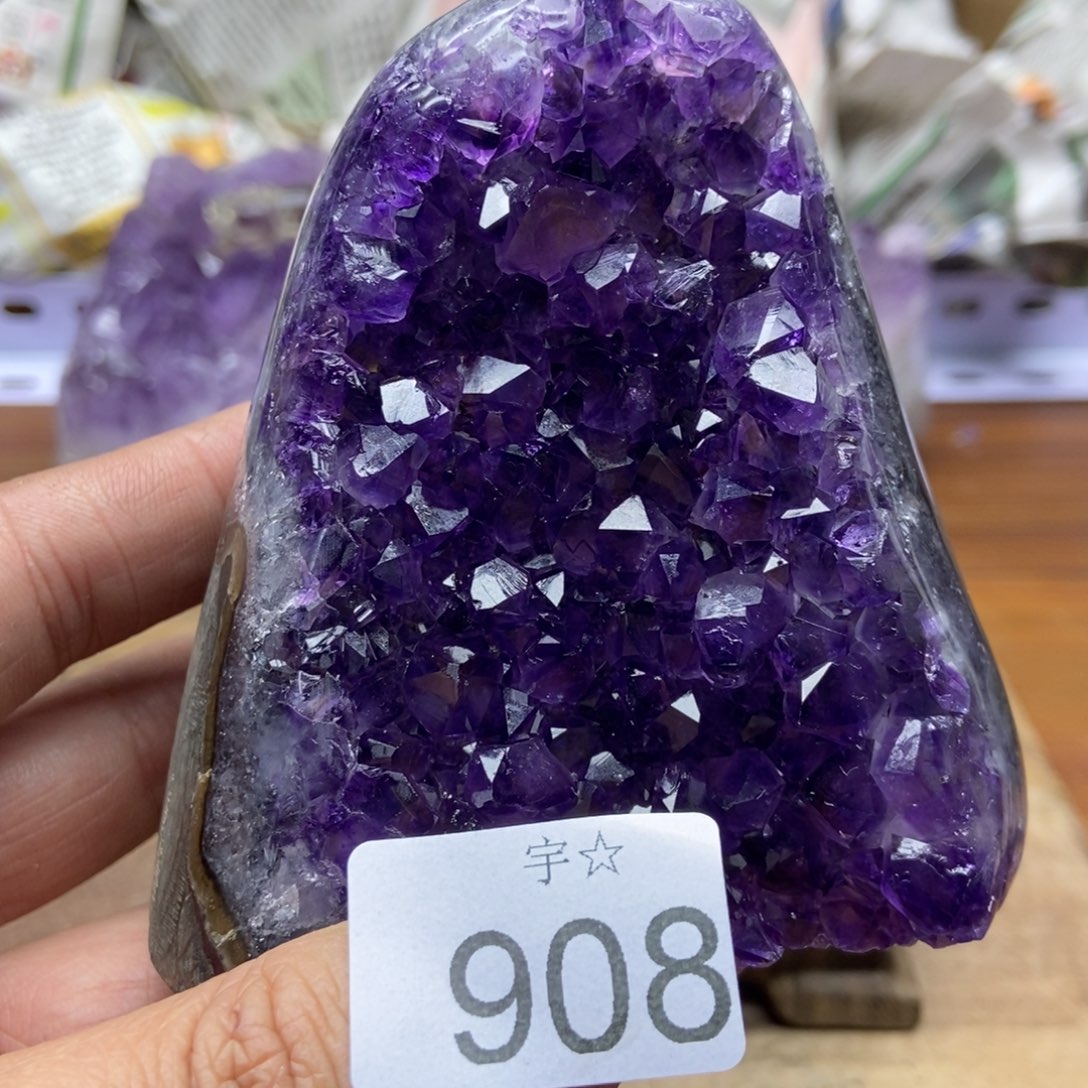 紫晶天然水晶摆件未镶嵌