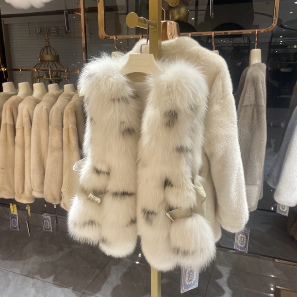 【JH嘉赫】秋冬新款气质狐狸毛马甲女短款宽松遮肉马夹外套坎肩