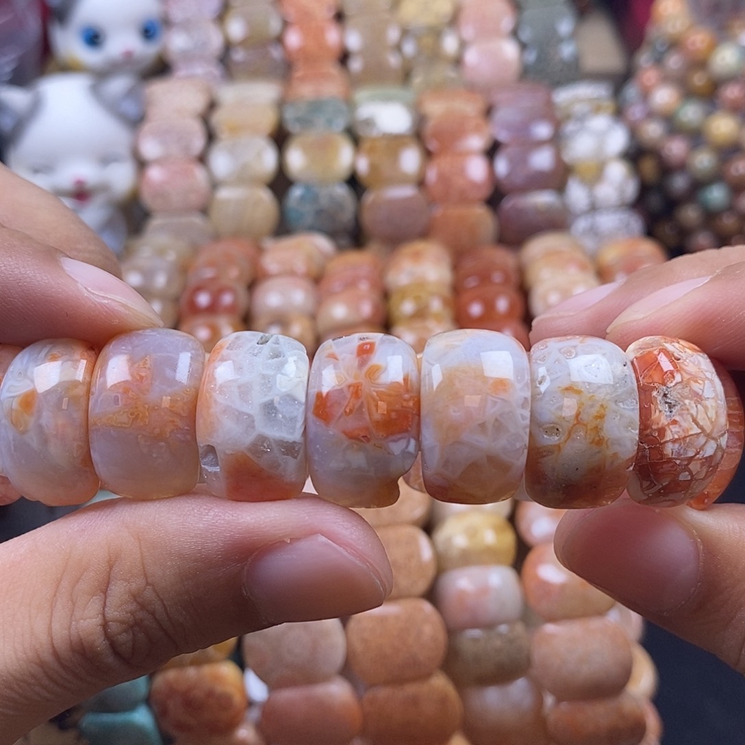 硅化珊瑚（珊瑚玉）手串未镶嵌万花筒特价19