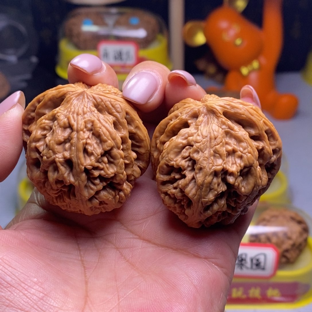把件文玩核桃逍*大粗筋